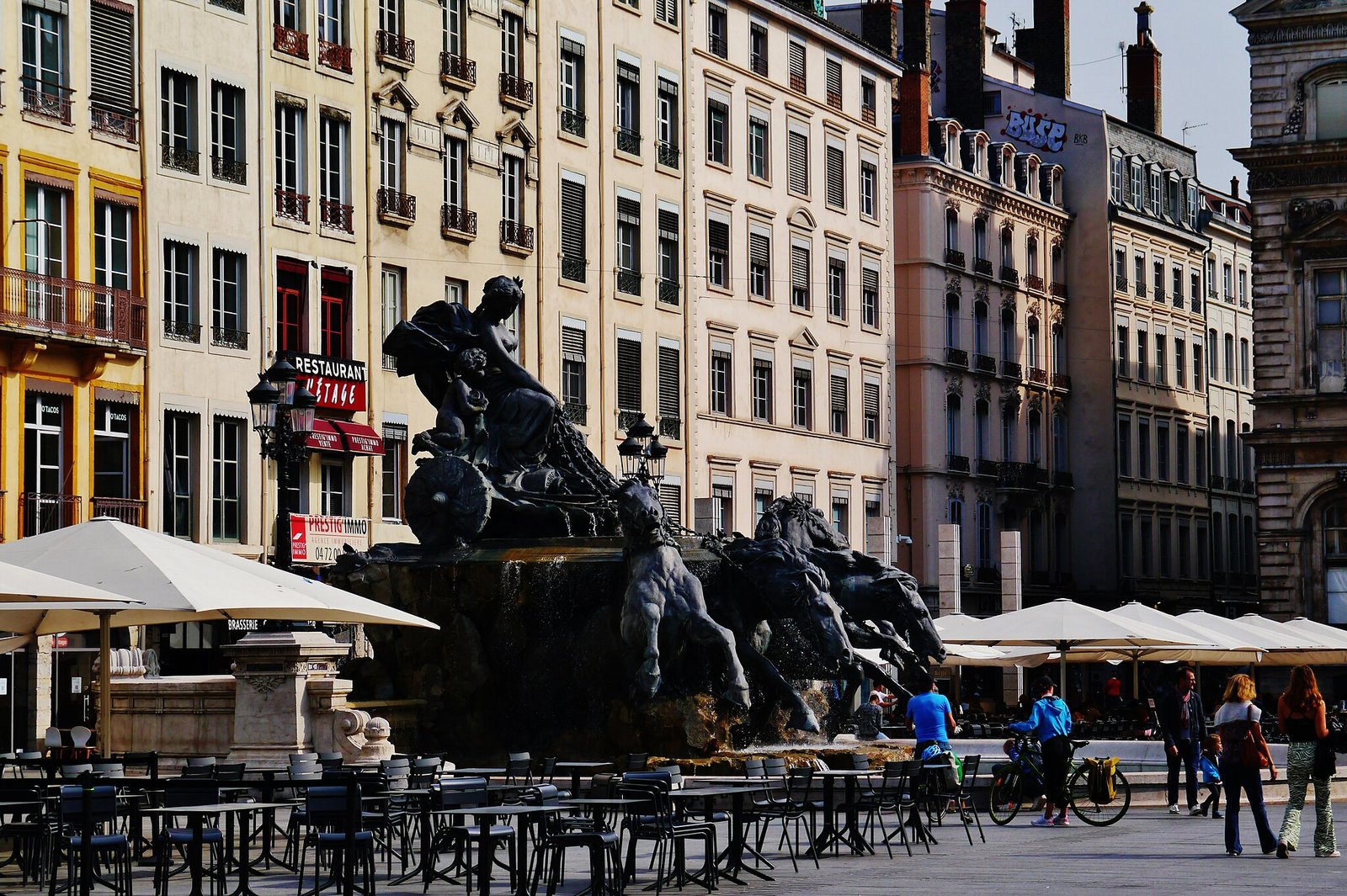 Place des Terreaux com Fontaine Bartholdi, Lyon